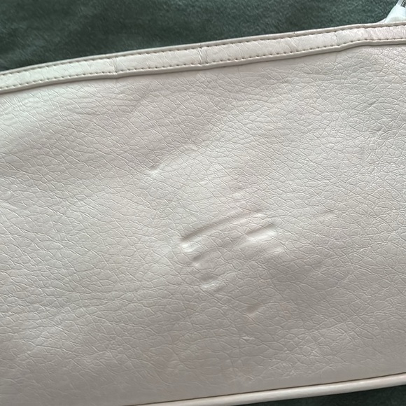 Xoxo white faux leather large wristlet clutch bag - Picture 14 of 16